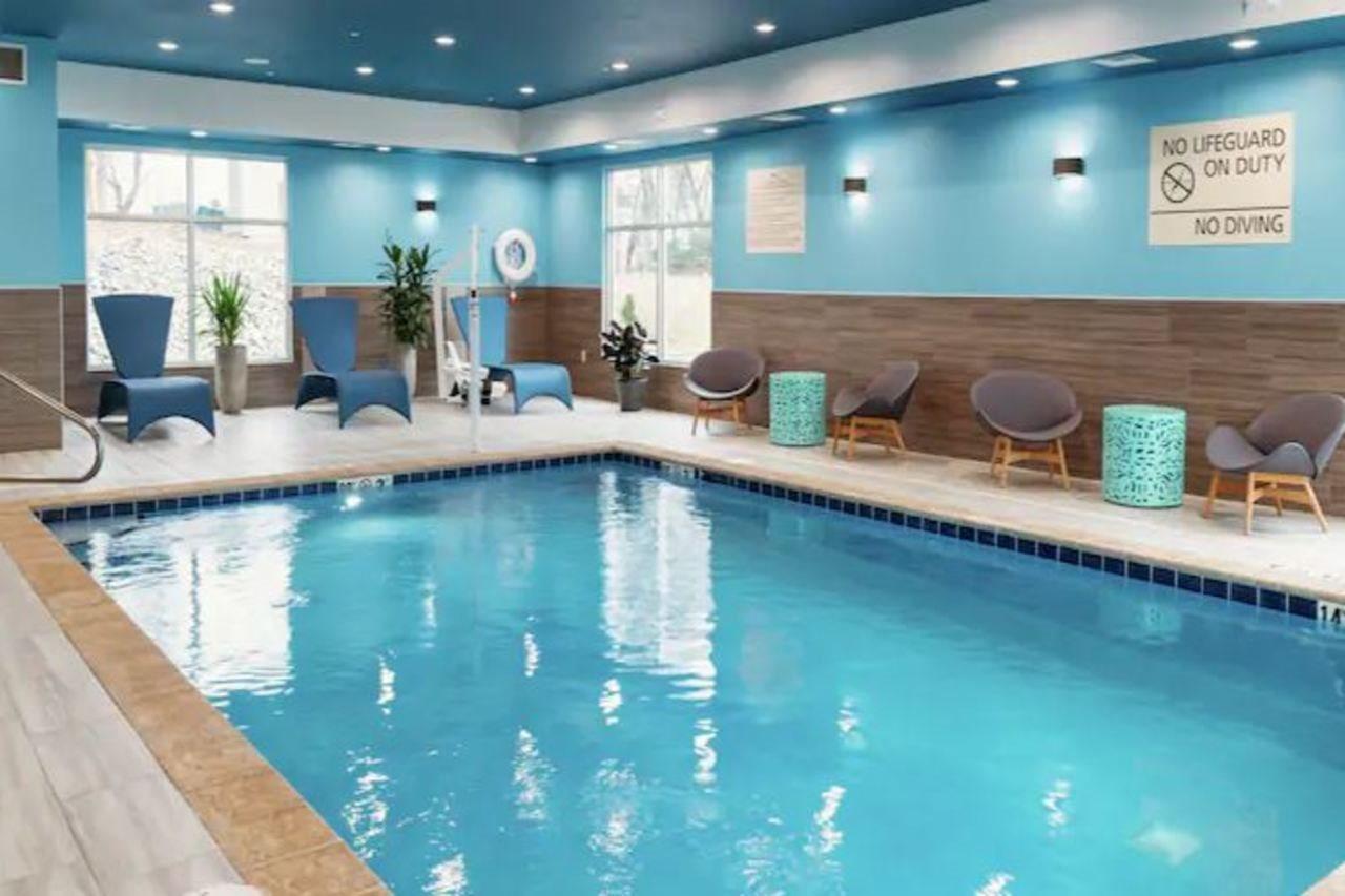 Hampton Inn & Suites Howell Экстерьер фото